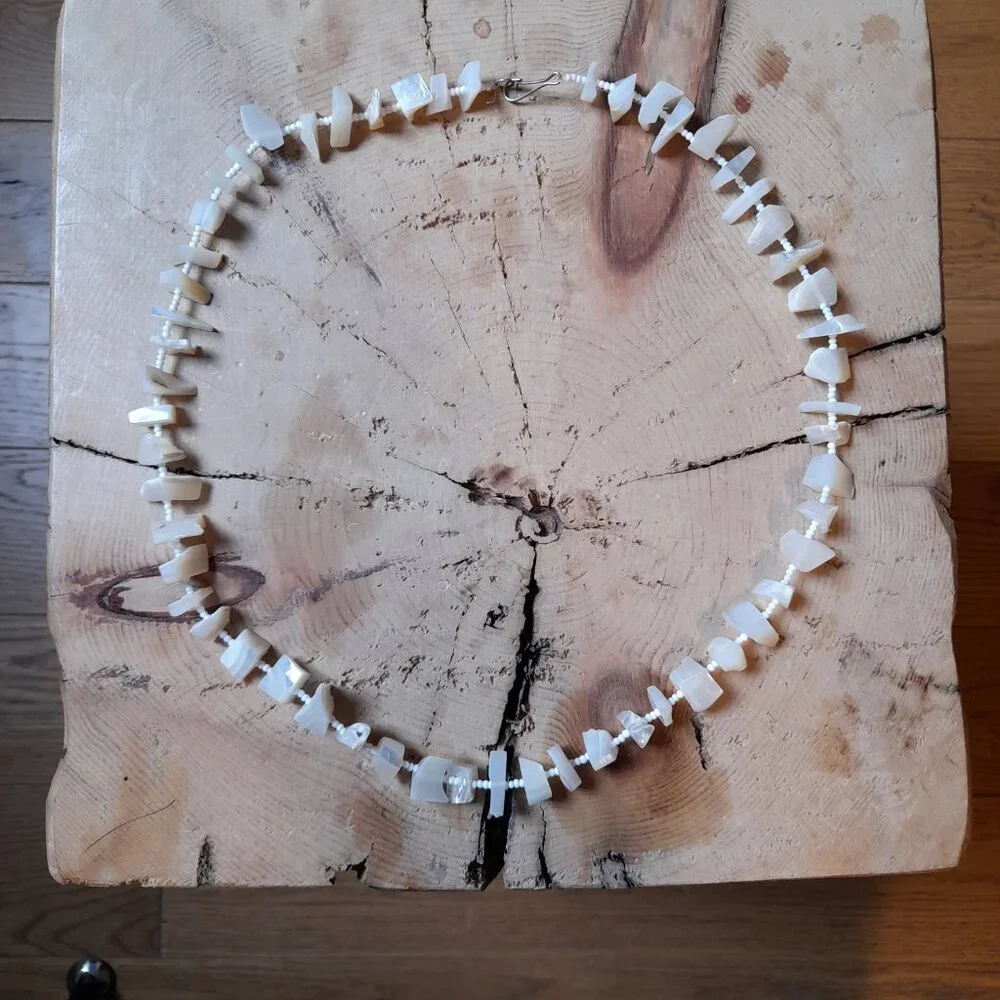 Chunky Shell Nugget Necklace Thick Tropical Beaded White Mother of Pearl - Picture 2 of 12